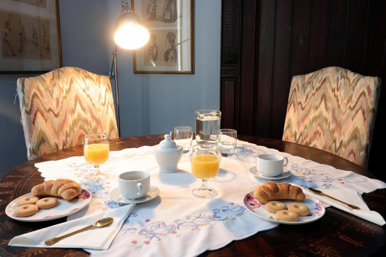 Trevi Grand Blu Suite B&B ローマ エクステリア 写真